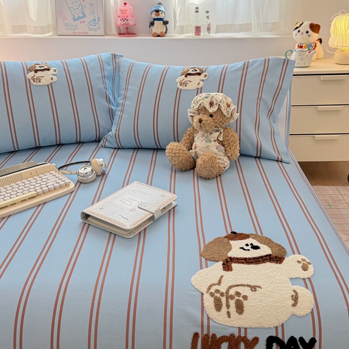 91家纺网 家纺一手货源 找家纺 雅萱家纺 2026新款全棉老粗布毛巾绣床单 蓝棕条纹狗