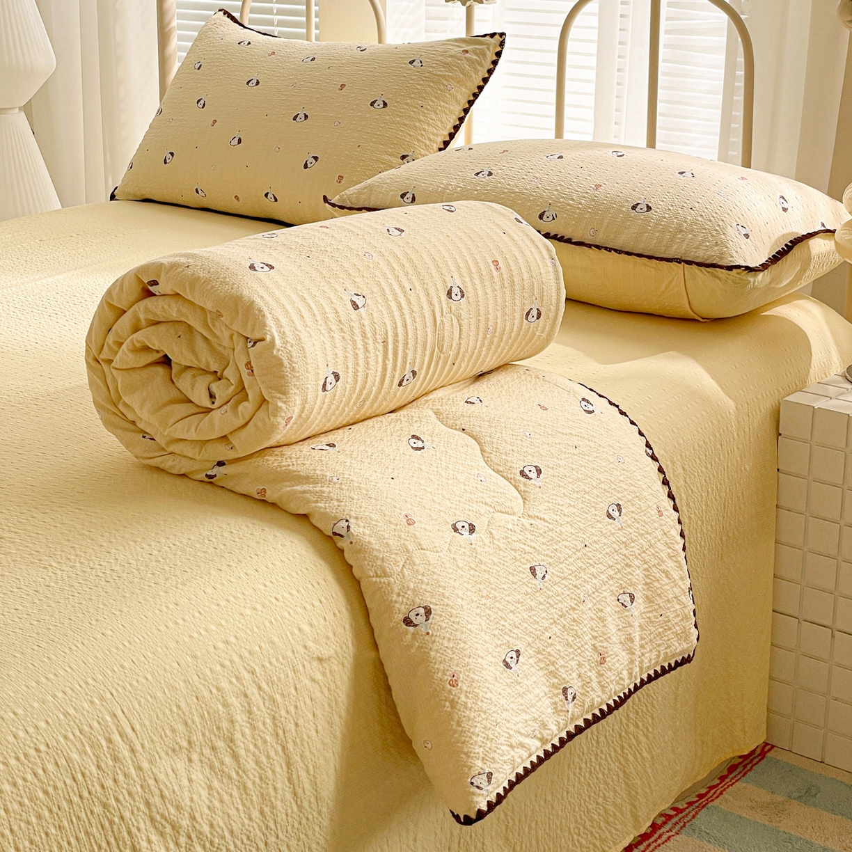 91家纺网 家纺一手货源 找家纺 蓝极人 2026新款泡芙贝壳边夏被四件套 XB生日狗