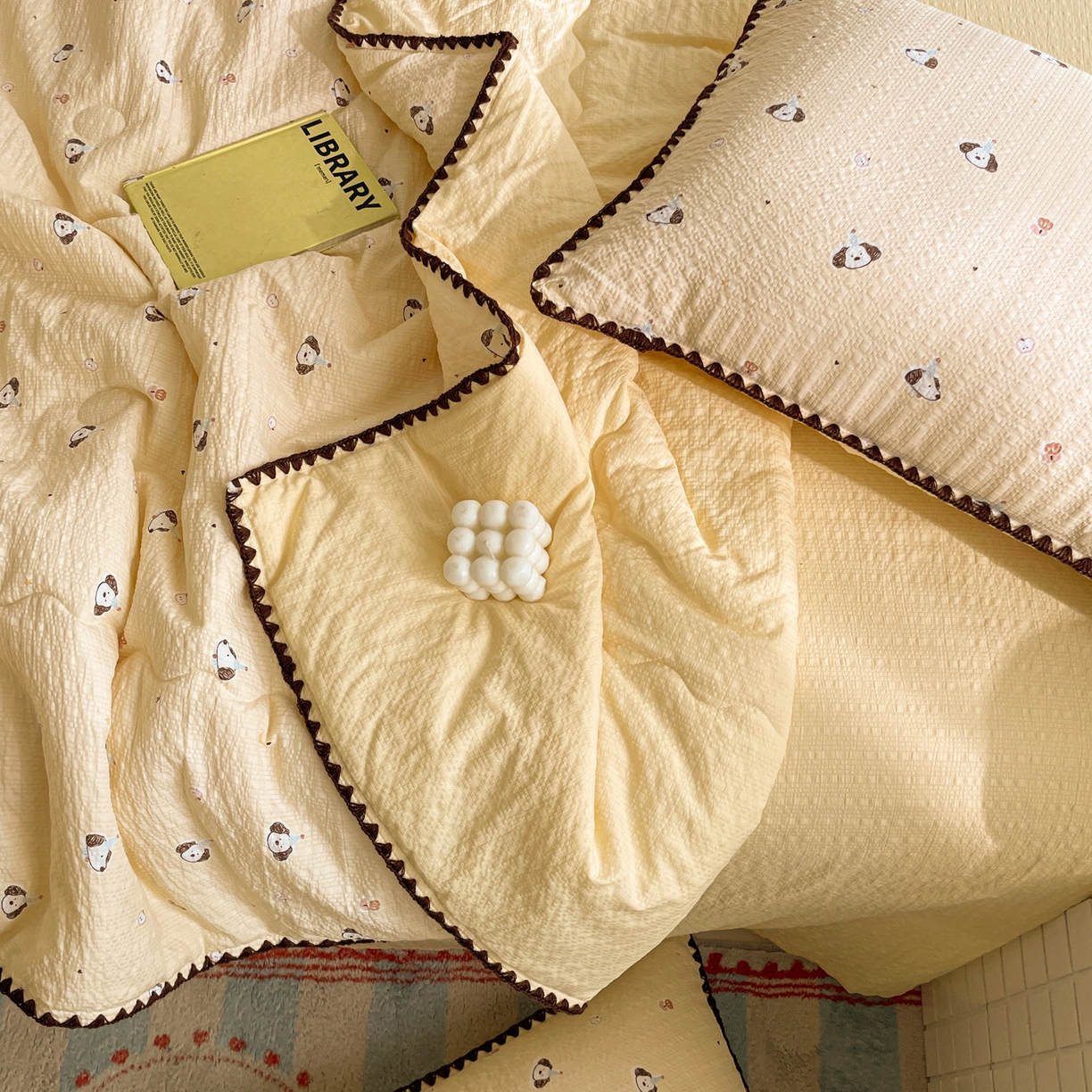 91家纺网 家纺一手货源 找家纺 蓝极人 2026新款泡芙贝壳边夏被四件套 XB生日狗