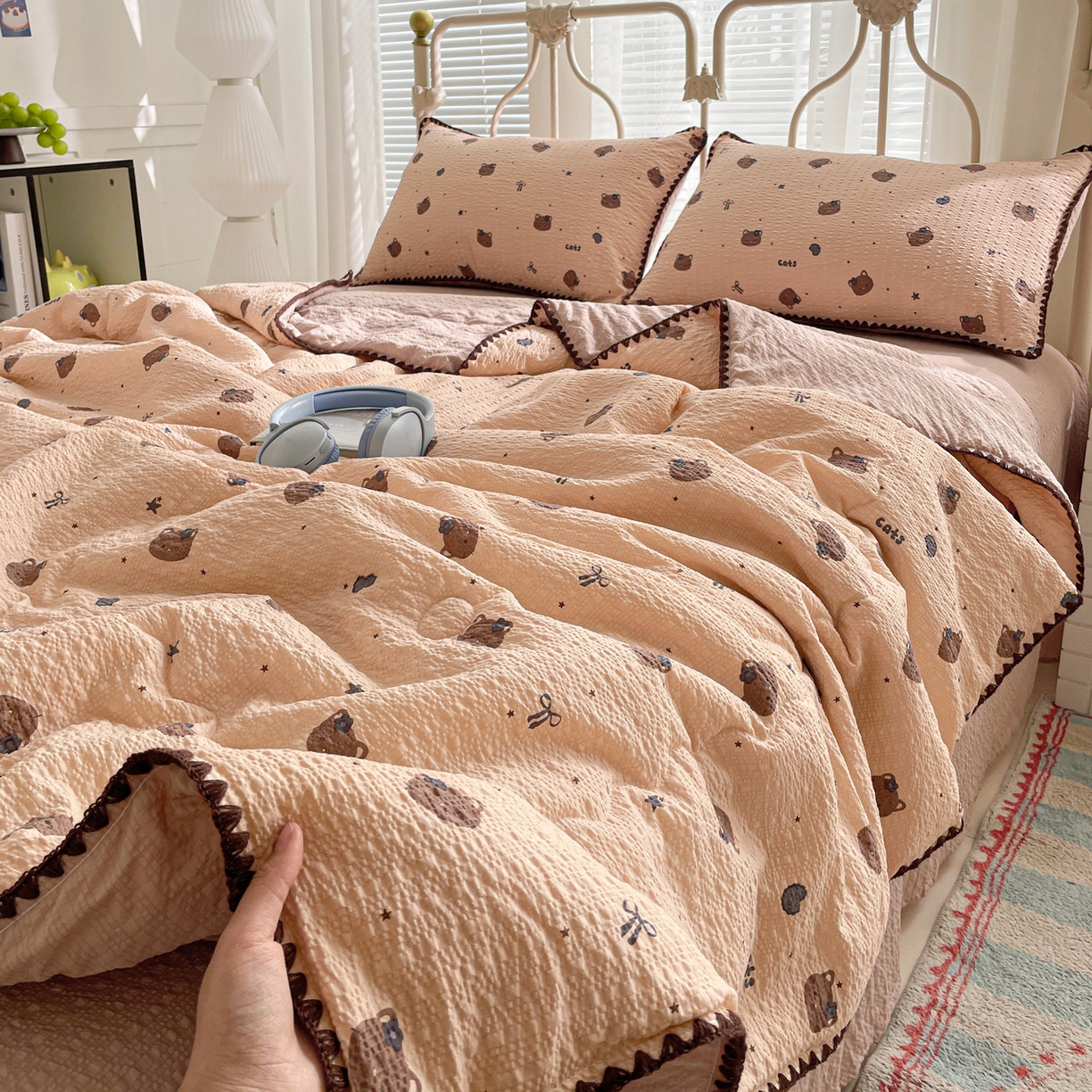 91家纺网 家纺一手货源 找家纺 蓝极人 2026新款泡芙贝壳边夏被四件套 XB曲奇猫