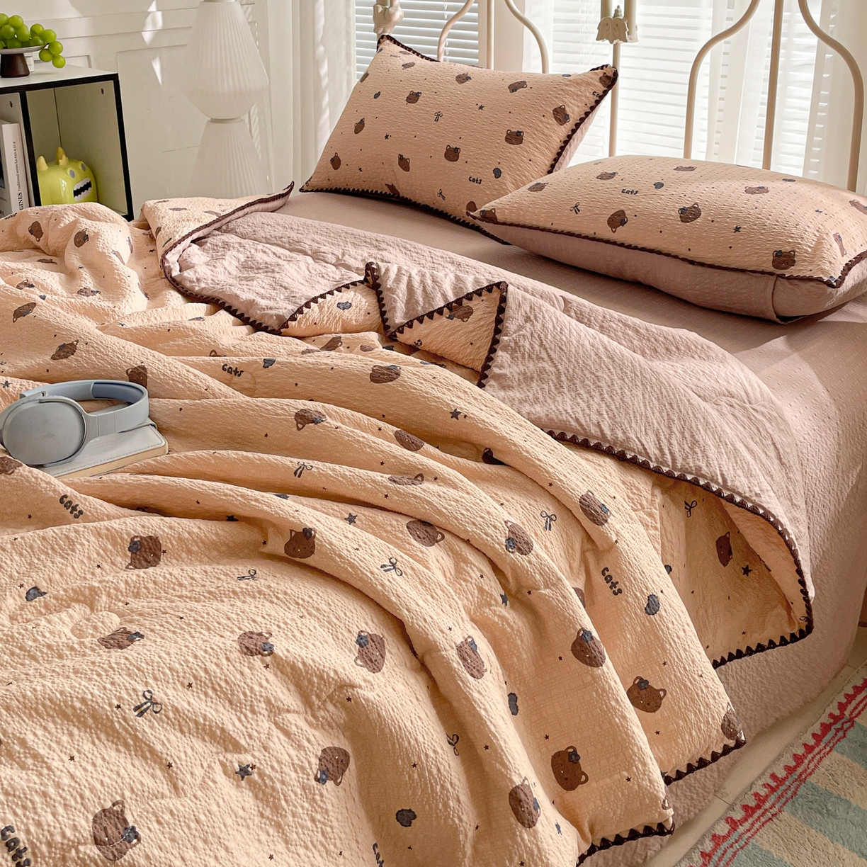 91家纺网 家纺一手货源 找家纺 蓝极人 2026新款泡芙贝壳边夏被四件套 XB曲奇猫