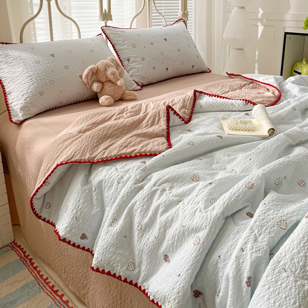 91家纺网 家纺一手货源 找家纺 蓝极人 2026新款泡芙贝壳边夏被四件套 XB好心情