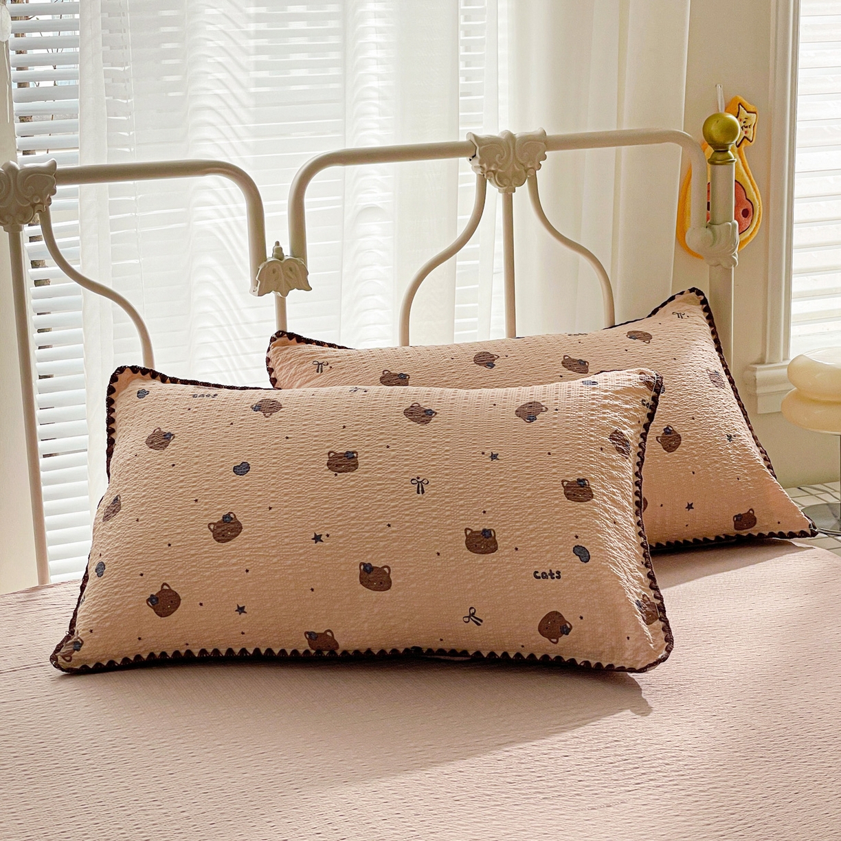 91家纺网 家纺一手货源 找家纺 蓝极人 2026新款泡芙贝壳边夏被四件套 XB曲奇猫