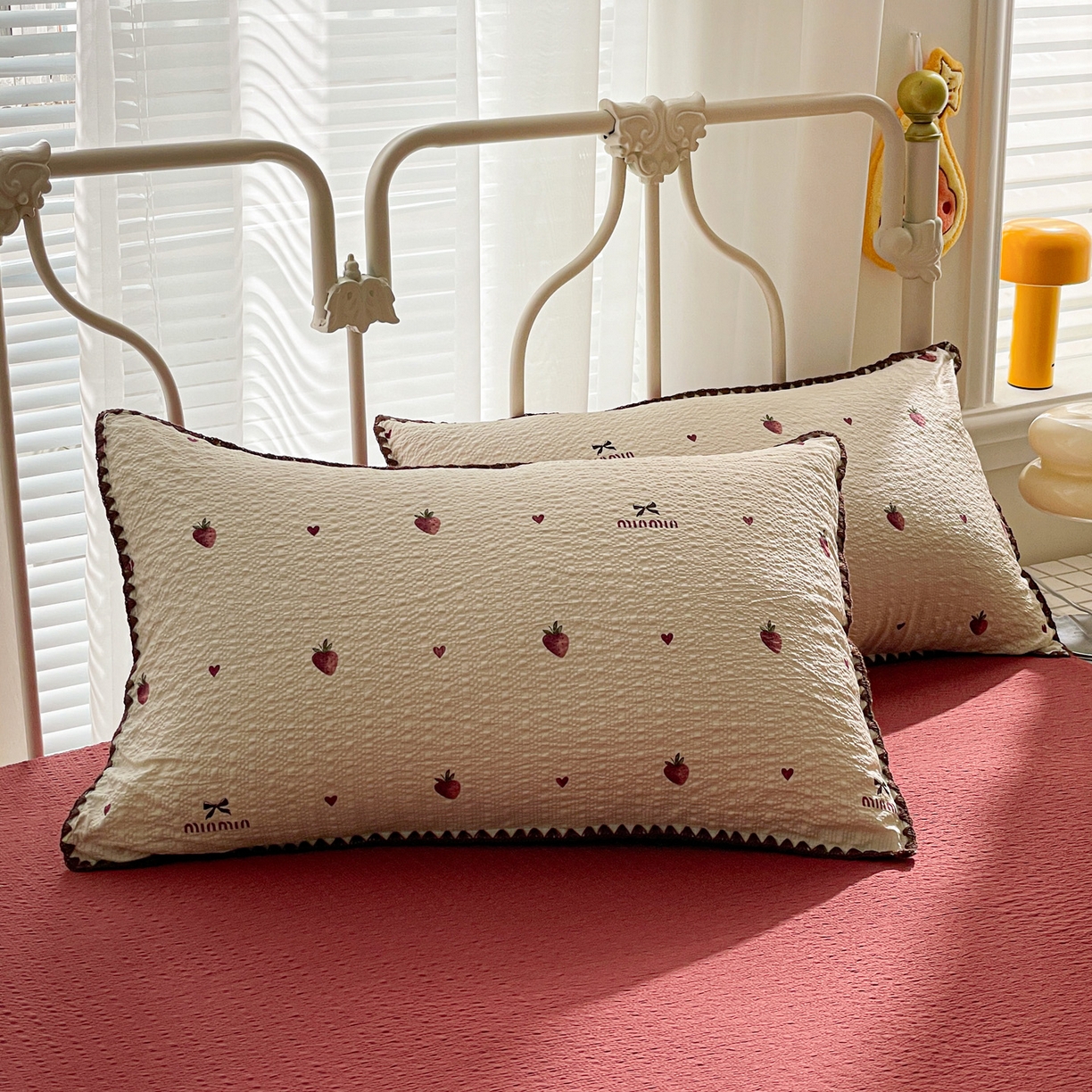 91家纺网 家纺一手货源 找家纺 蓝极人 2026新款泡芙贝壳边夏被四件套 XB草莓