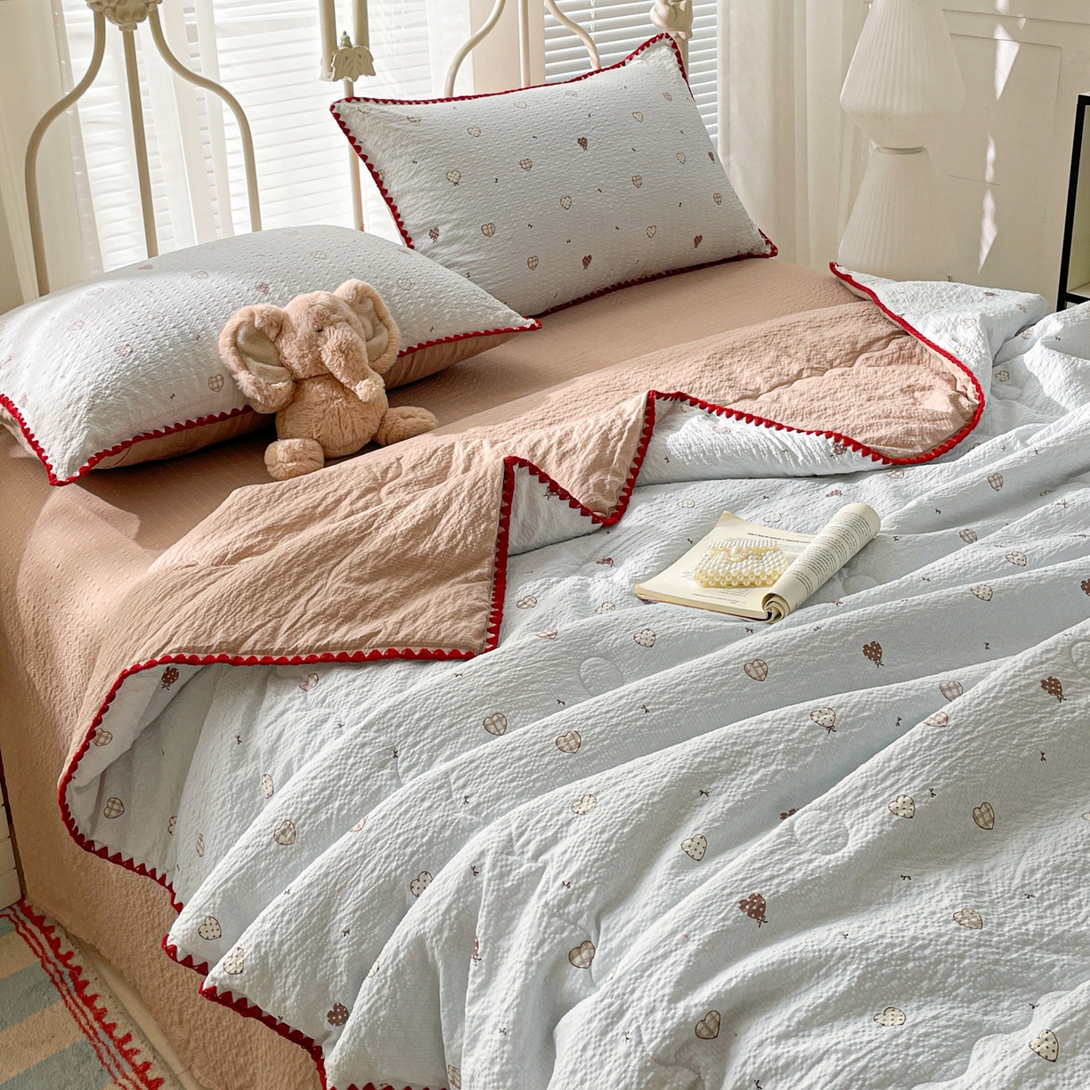 91家纺网 家纺一手货源 找家纺 蓝极人 2026新款泡芙贝壳边夏被四件套 XB好心情