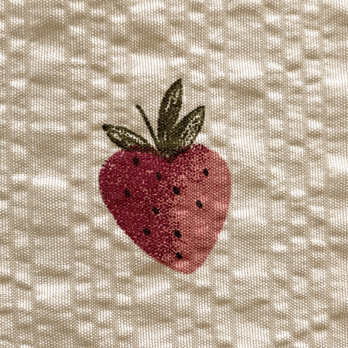 91家纺网 家纺一手货源 找家纺 蓝极人 2026新款泡芙贝壳边夏被四件套 XB草莓