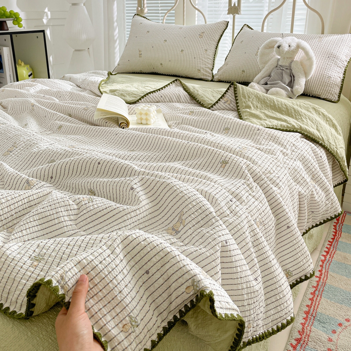 91家纺网 家纺一手货源 找家纺 蓝极人 2026新款泡芙贝壳边夏被四件套 XB蘑菇兔