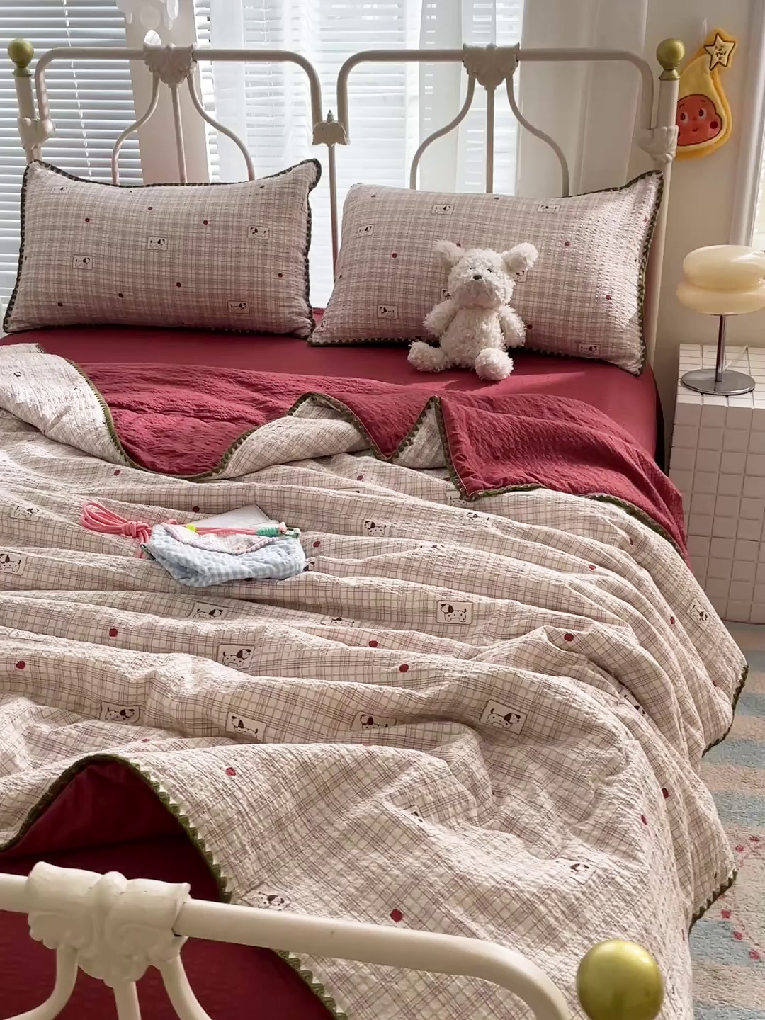 91家纺网 家纺一手货源 找家纺 蓝极人 2026新款泡芙贝壳边夏被四件套 XB苹果狗