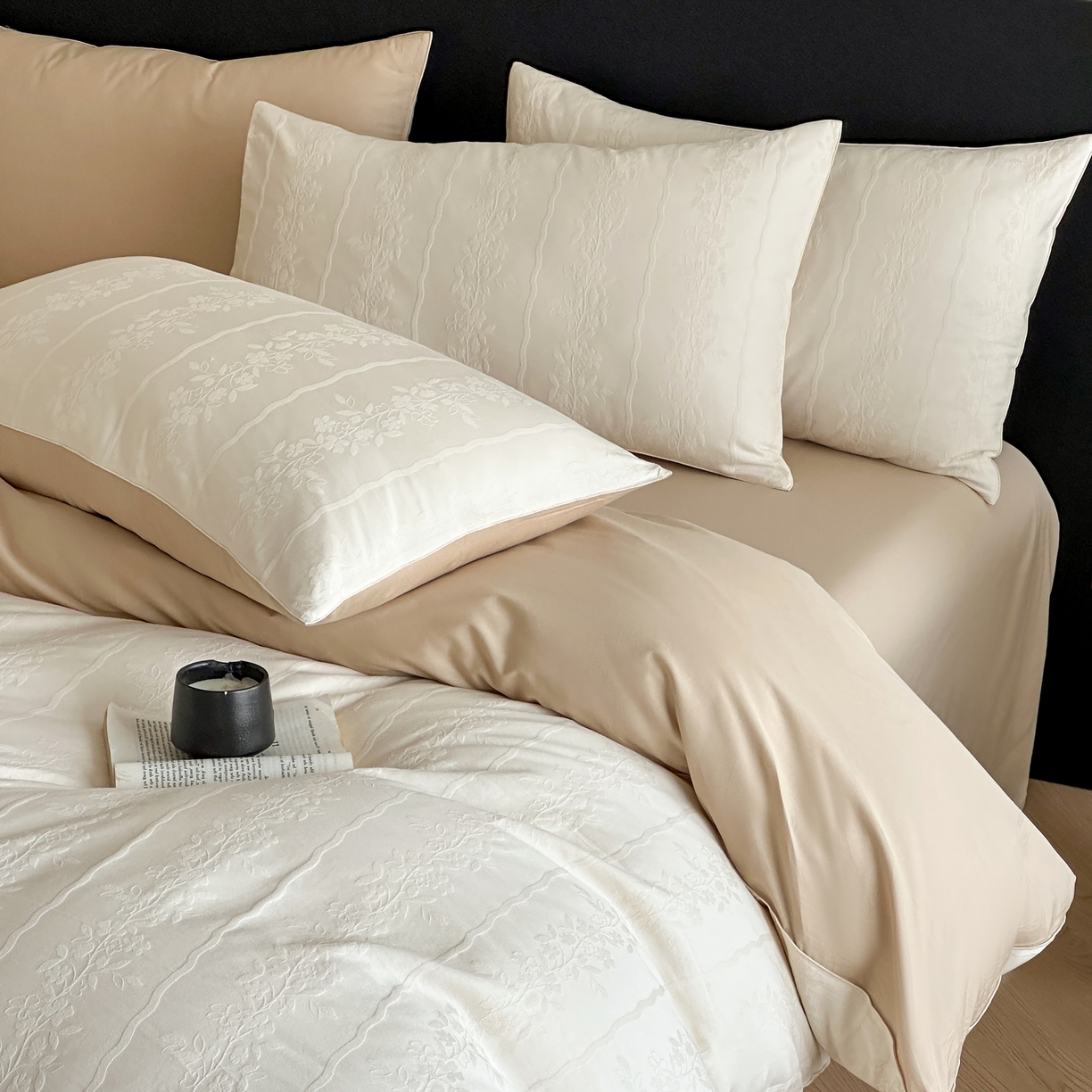 91家纺网 家纺一手货源 找家纺 优悦生活馆 2026新款60s全棉提花四件套 浪漫情缘-奶昔白