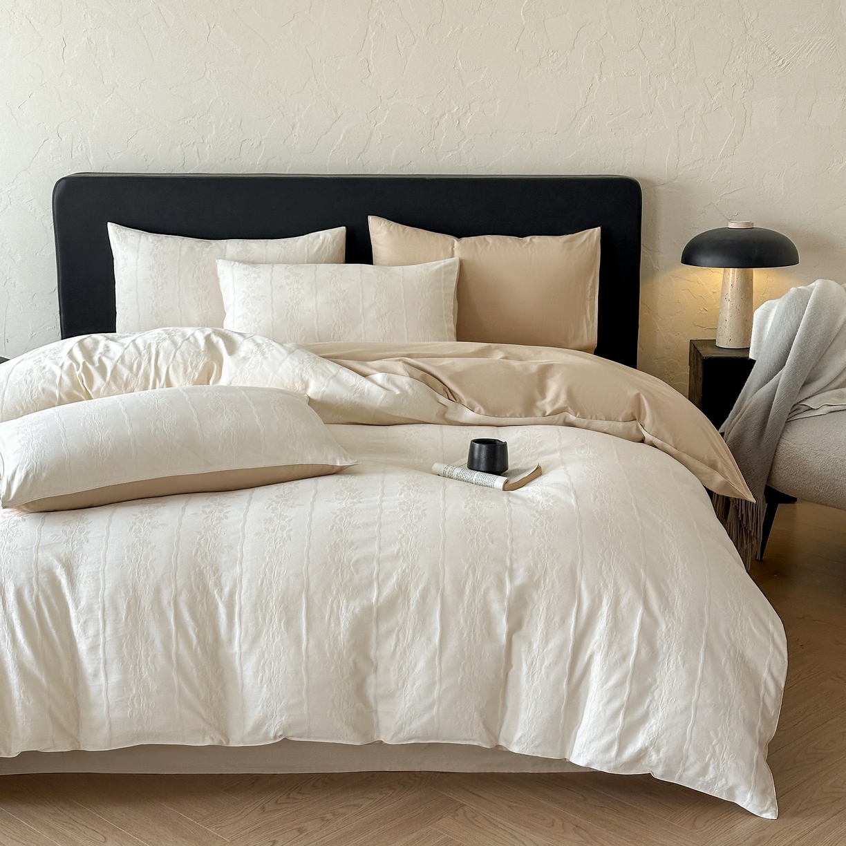 91家纺网 家纺一手货源 找家纺 优悦生活馆 2026新款60s全棉提花四件套 浪漫情缘-奶昔白