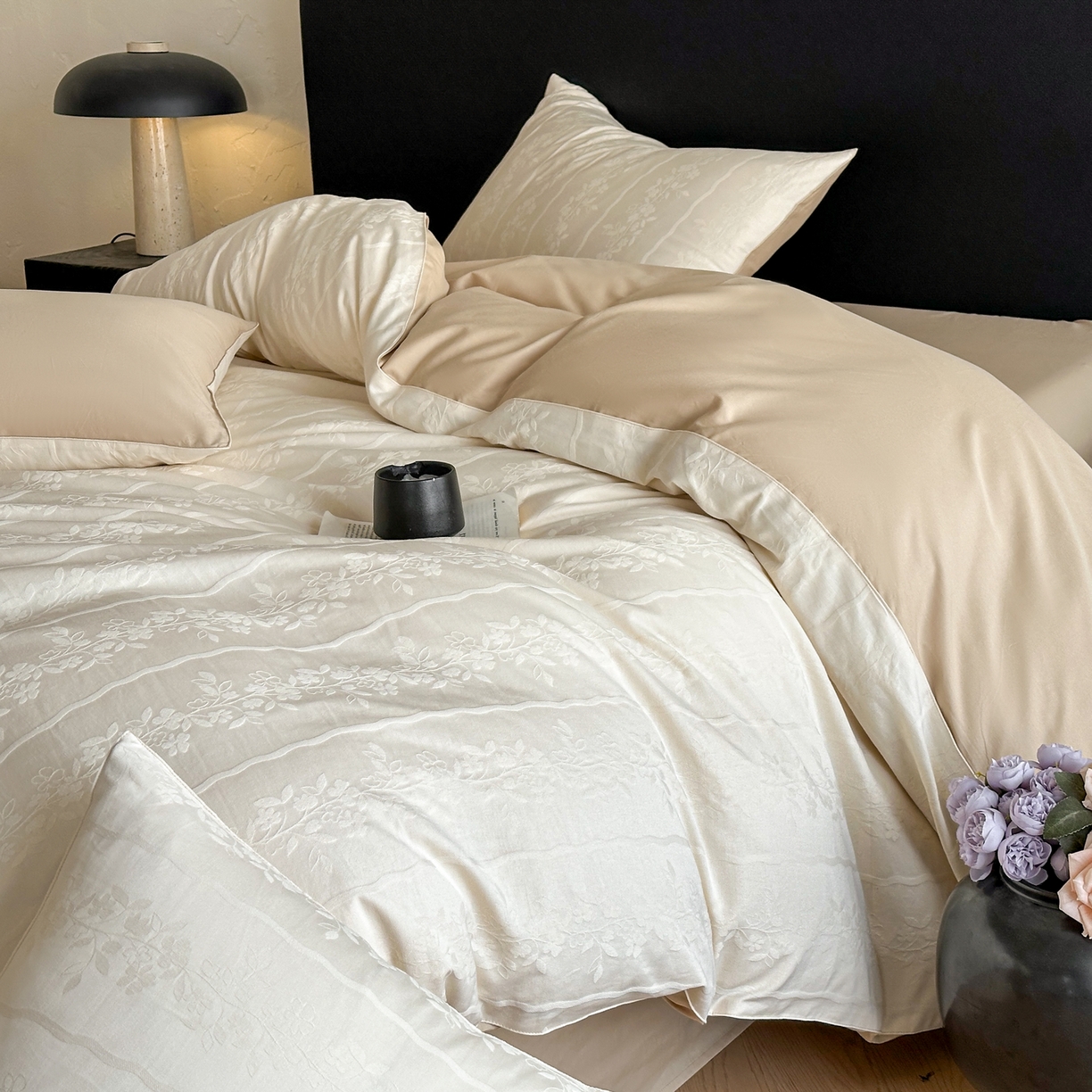 91家纺网 家纺一手货源 找家纺 优悦生活馆 2026新款60s全棉提花四件套 浪漫情缘-奶昔白