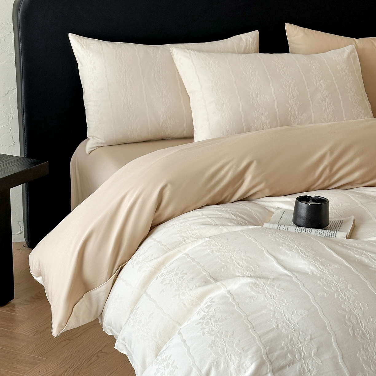 91家纺网 家纺一手货源 找家纺 优悦生活馆 2026新款60s全棉提花四件套 浪漫情缘-奶昔白