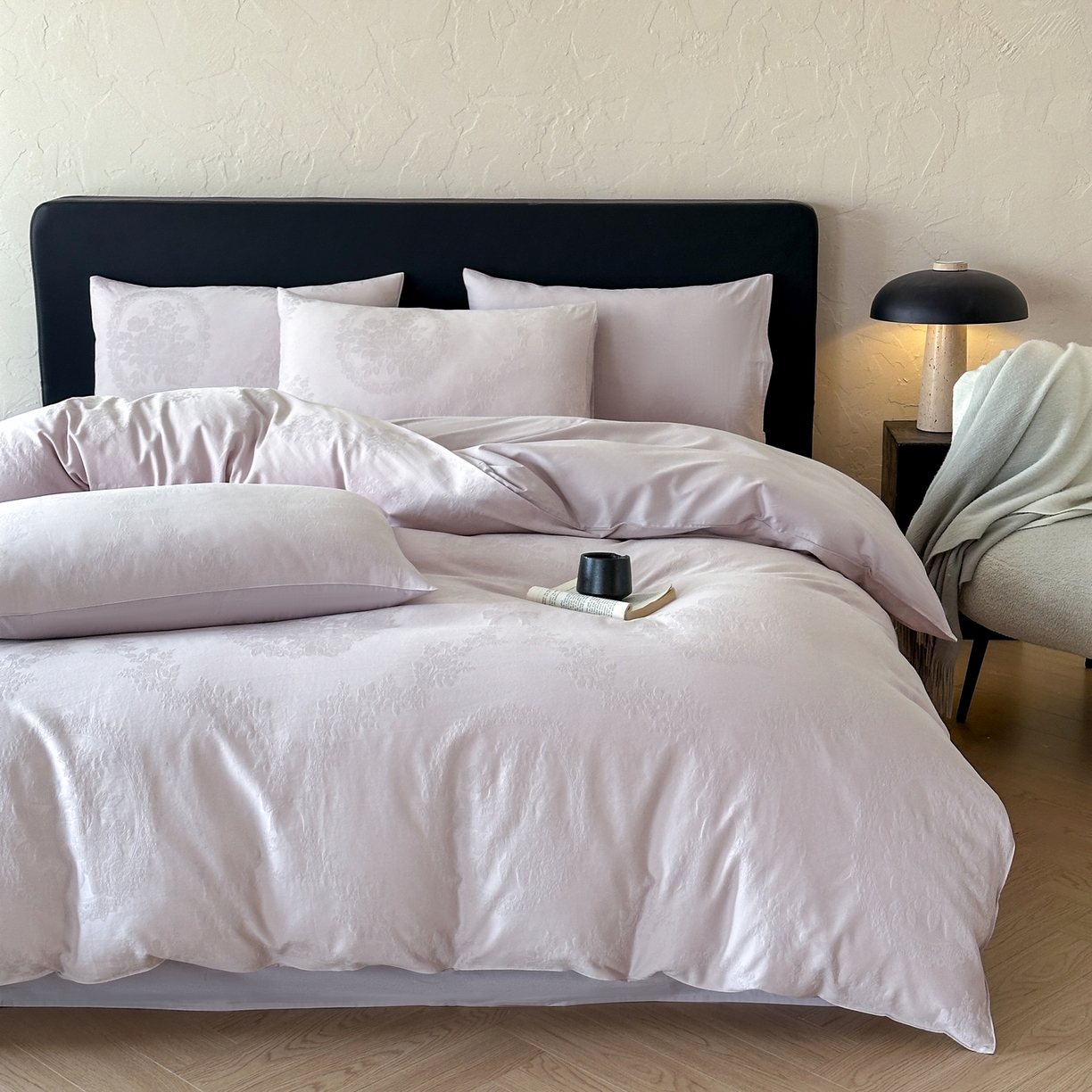 91家纺网 家纺一手货源 找家纺 优悦生活馆 2026新款60s全棉提花四件套 法式浪漫-幻影紫