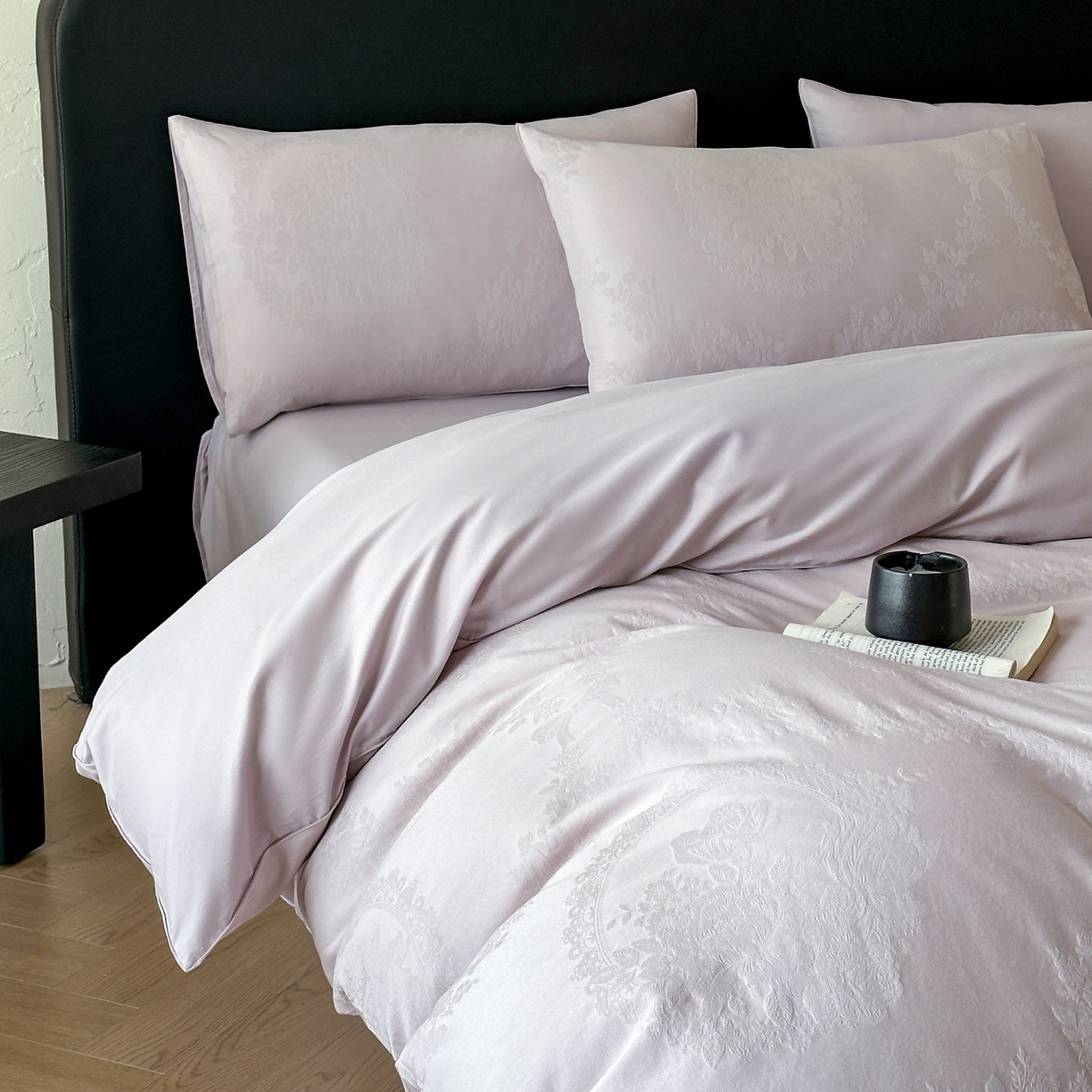 91家纺网 家纺一手货源 找家纺 优悦生活馆 2026新款60s全棉提花四件套 法式浪漫-幻影紫