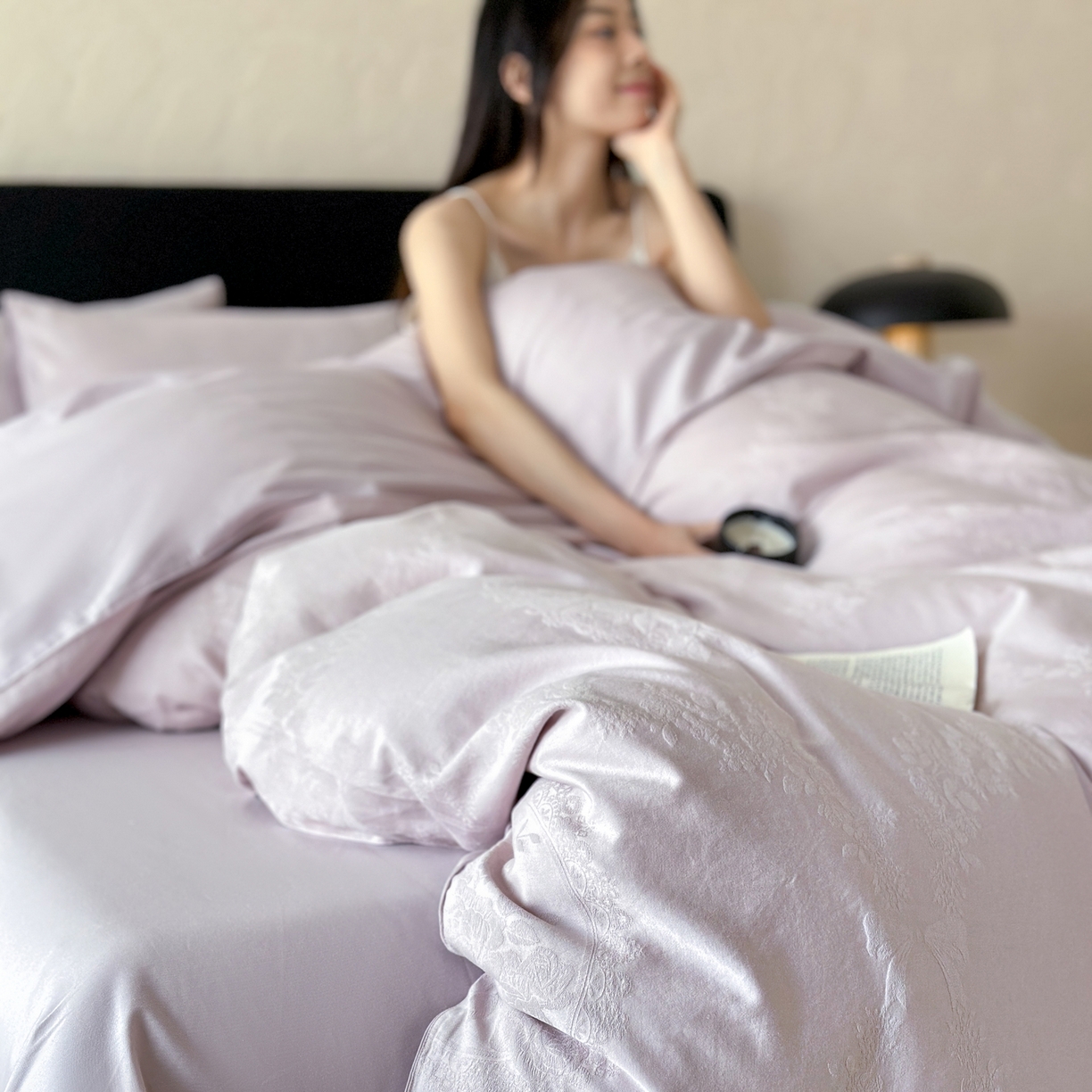 91家纺网 家纺一手货源 找家纺 优悦生活馆 2026新款60s全棉提花四件套 法式浪漫-幻影紫