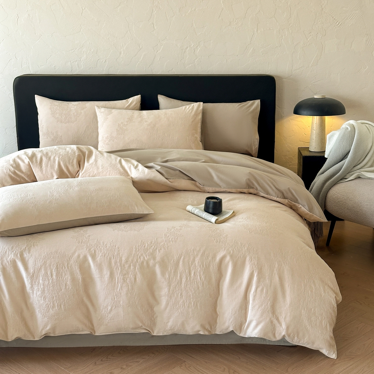 91家纺网 家纺一手货源 找家纺 优悦生活馆 2026新款60s全棉提花四件套 法式浪漫-米杏