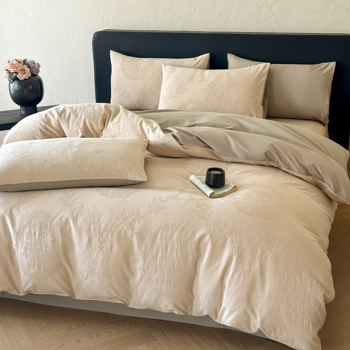 91家纺网 家纺一手货源 找家纺 优悦生活馆 2026新款60s全棉提花四件套 法式浪漫-米杏