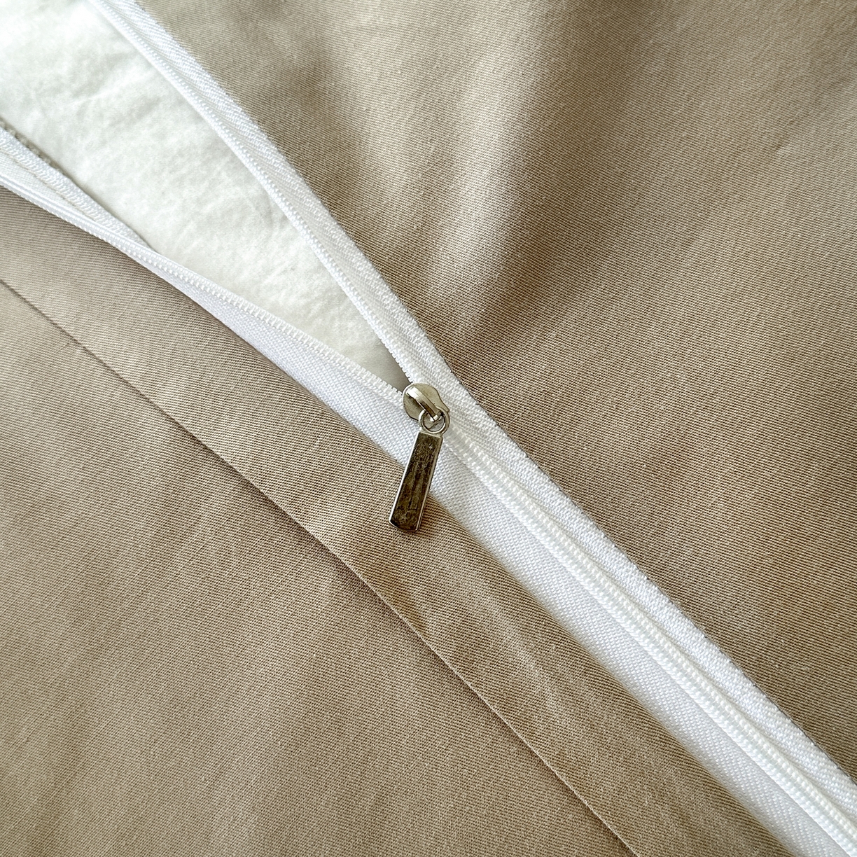 91家纺网 家纺一手货源 找家纺 优悦生活馆 2026新款60s全棉提花四件套 法式浪漫-米杏