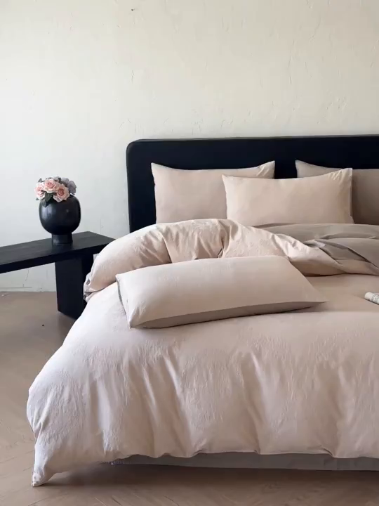 91家纺网 家纺一手货源 找家纺 优悦生活馆 2026新款60s全棉提花四件套 法式浪漫-米杏