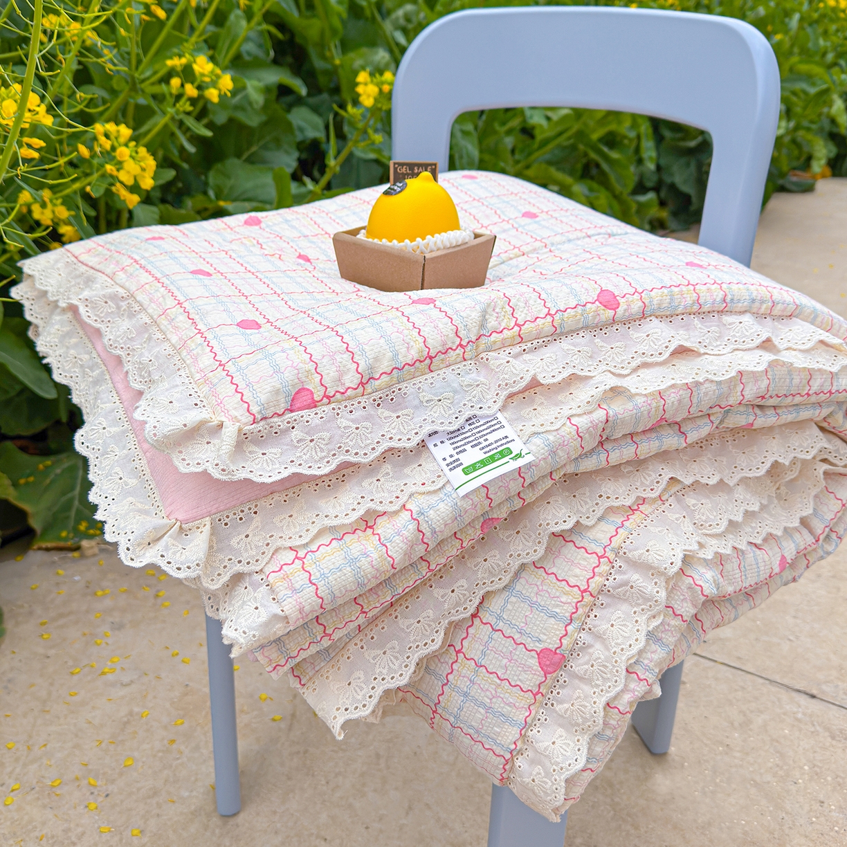 91家纺网 家纺一手货源 找家纺 弗苓家纺 2026新款高克重泡芙棉花边款夏被夏凉被空调被四件套小红书推荐-风格一 格格星