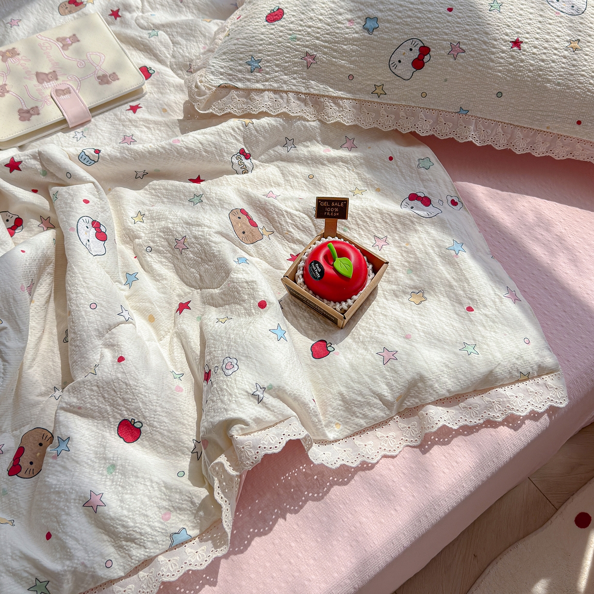 91家纺网 家纺一手货源 找家纺 弗苓家纺 2026新款高克重泡芙棉花边款夏被夏凉被空调被四件套小红书推荐-风格一 星芒凯蒂