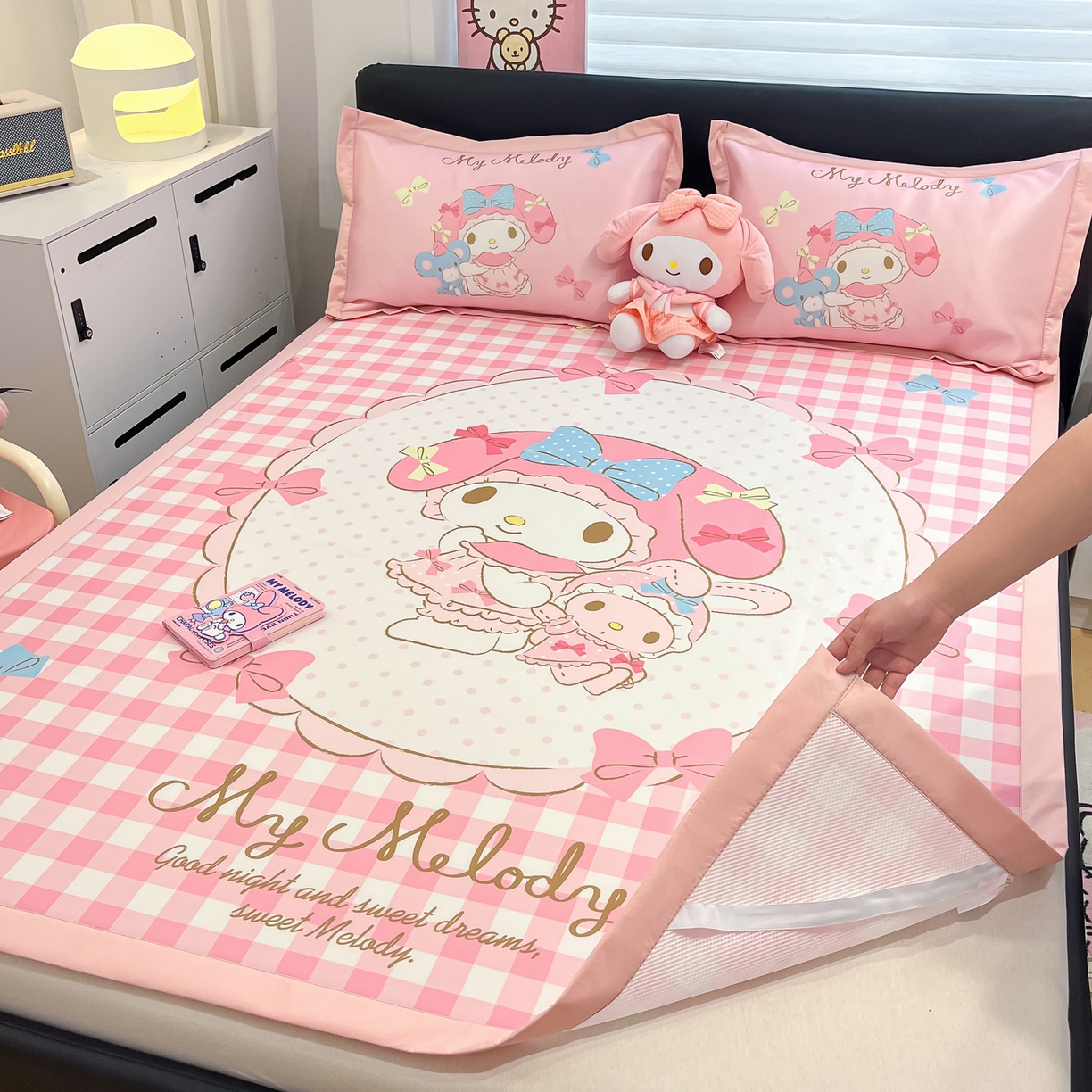 91家纺网 家纺一手货源 找家纺 暮思家居 2026新款正版授权A类大版数码印花三丽鸥枕套单品枕套枕套单件 相框美乐蒂