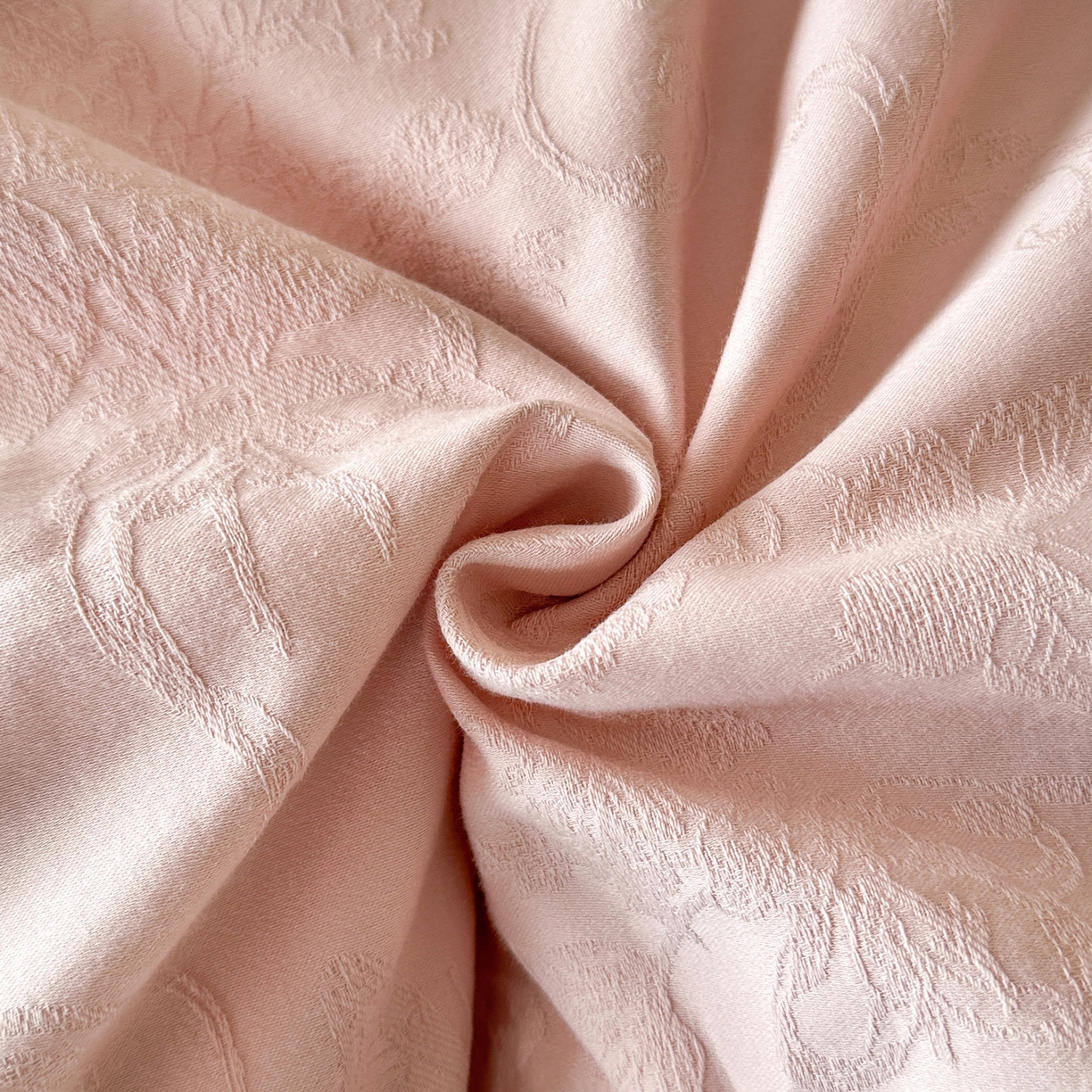 91家纺网 家纺一手货源 找家纺 优悦生活馆 2026新款60s全棉提花四件套 花漾梦境-唯美粉