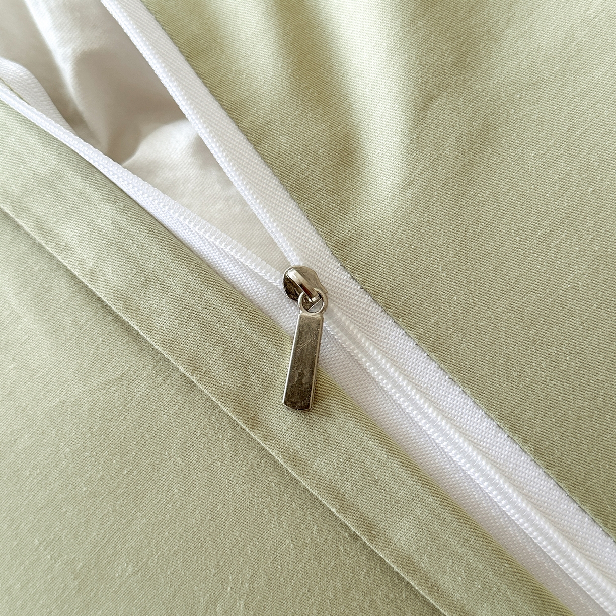 91家纺网 家纺一手货源 找家纺 优悦生活馆 2026新款60s全棉提花四件套 浪漫情缘-奶绿