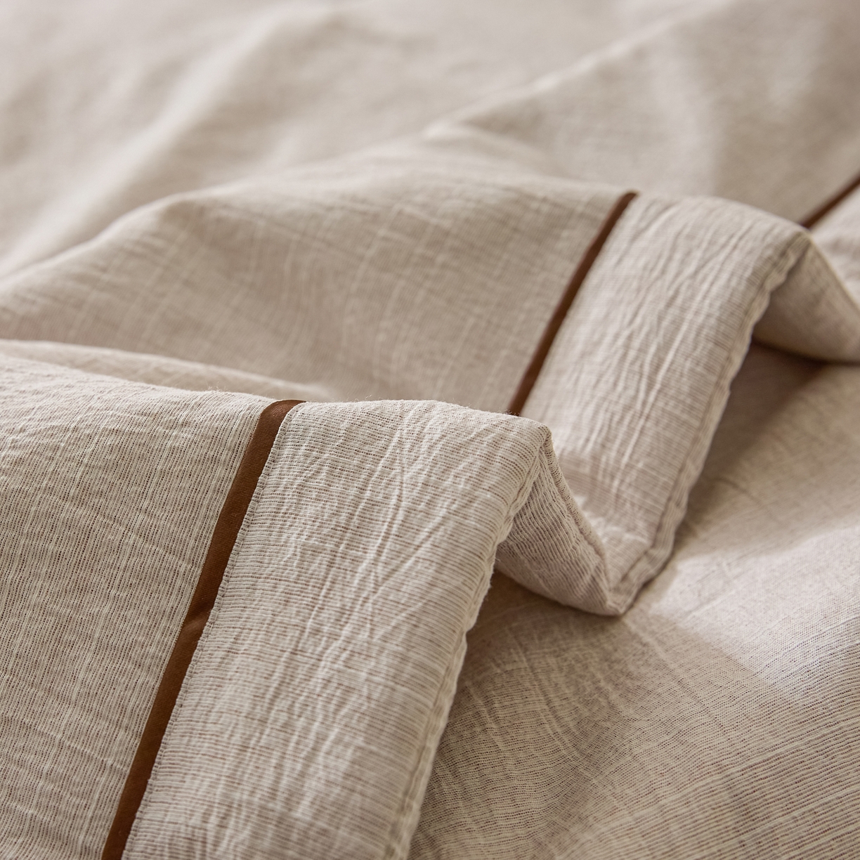 91家纺网 家纺一手货源 找家纺 蓝极人 2026新款提花色织水洗麻夏被四件套 色织-烟灰