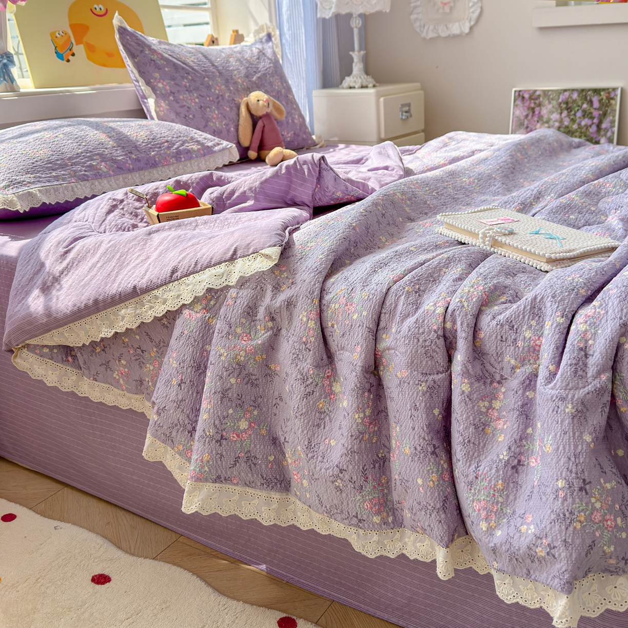 91家纺网 家纺一手货源 找家纺 弗苓家纺 2026新款高克重泡芙棉花边款夏被夏凉被空调被四件套小红书推荐-风格一 松间茶事