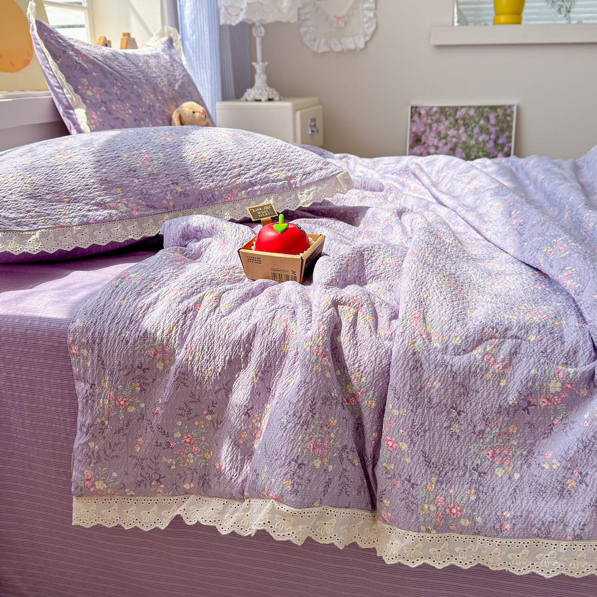 91家纺网 家纺一手货源 找家纺 弗苓家纺 2026新款高克重泡芙棉花边款夏被夏凉被空调被四件套小红书推荐-风格一 松间茶事