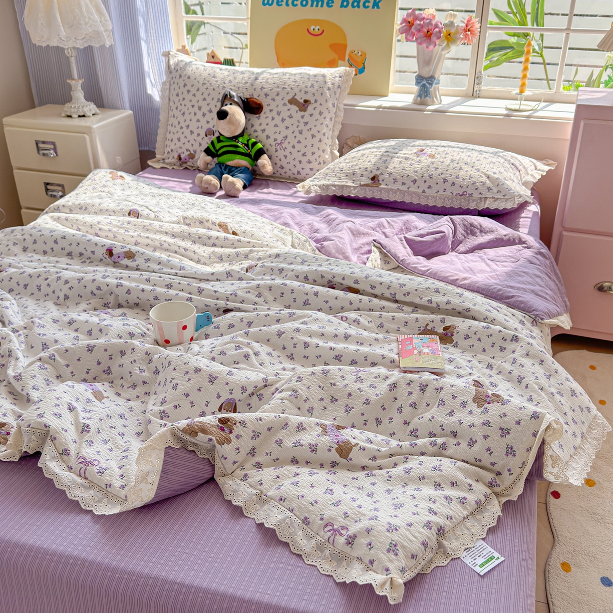 91家纺网 家纺一手货源 找家纺 弗苓家纺 2026新款高克重泡芙棉花边款夏被夏凉被空调被四件套小红书推荐-风格一 片刻小狗