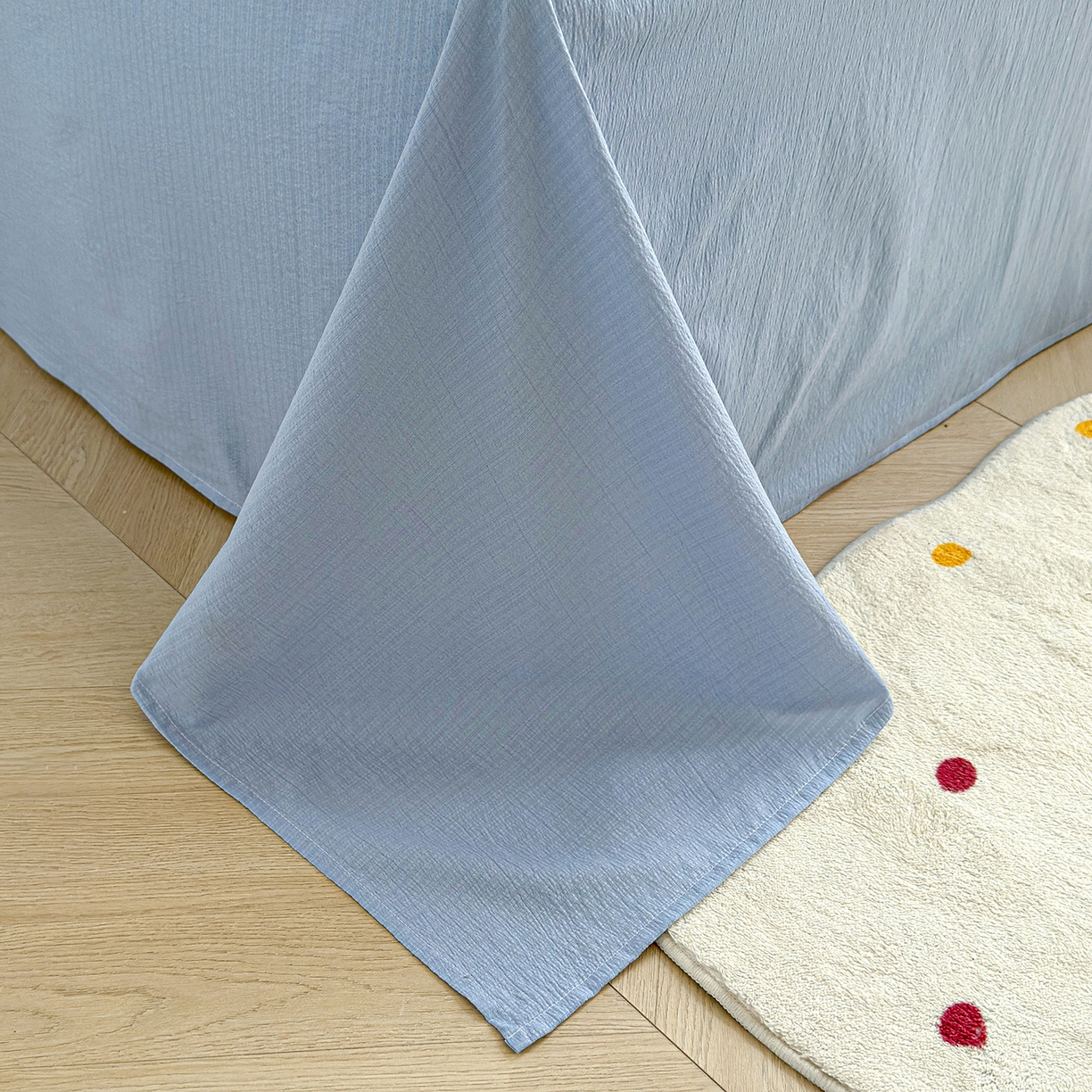 91家纺网 家纺一手货源 找家纺 弗苓家纺 2026新款高克重泡芙棉花边款夏被夏凉被空调被四件套小红书推荐-风格一 浅蓝花枝