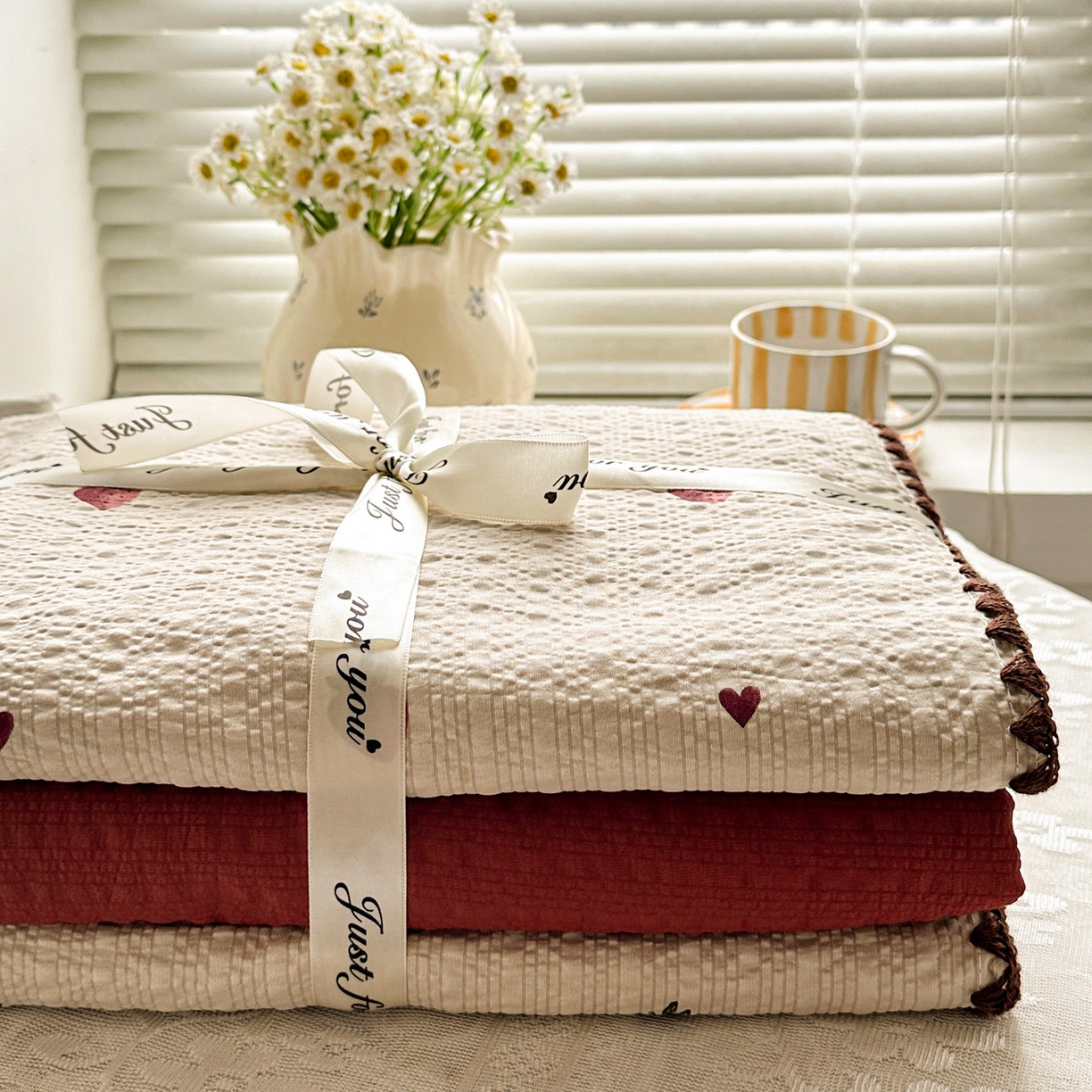 91家纺网 家纺一手货源 找家纺 蓝极人 2026新款泡芙被壳针四件套 草莓