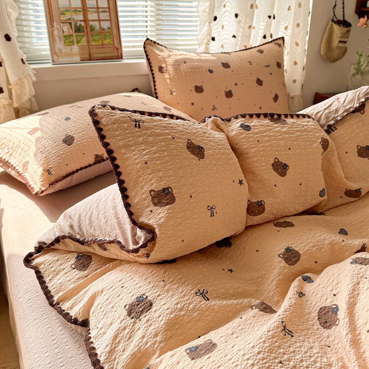 91家纺网 家纺一手货源 找家纺 蓝极人 2026新款泡芙被壳针四件套 曲奇猫