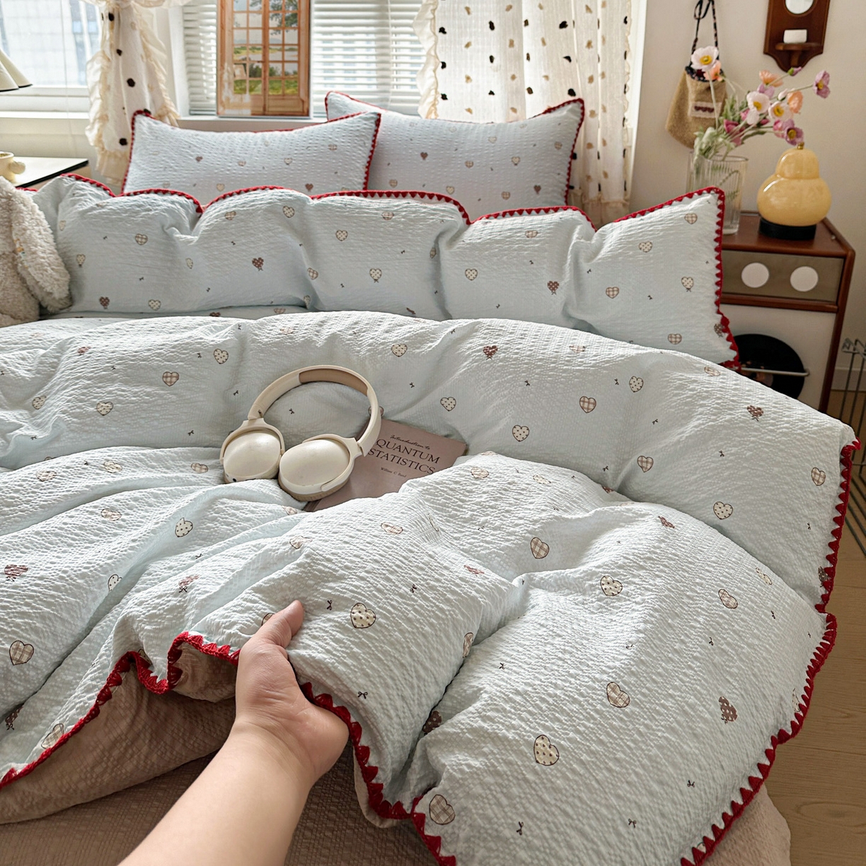 91家纺网 家纺一手货源 找家纺 蓝极人 2026新款泡芙被壳针四件套 好心情