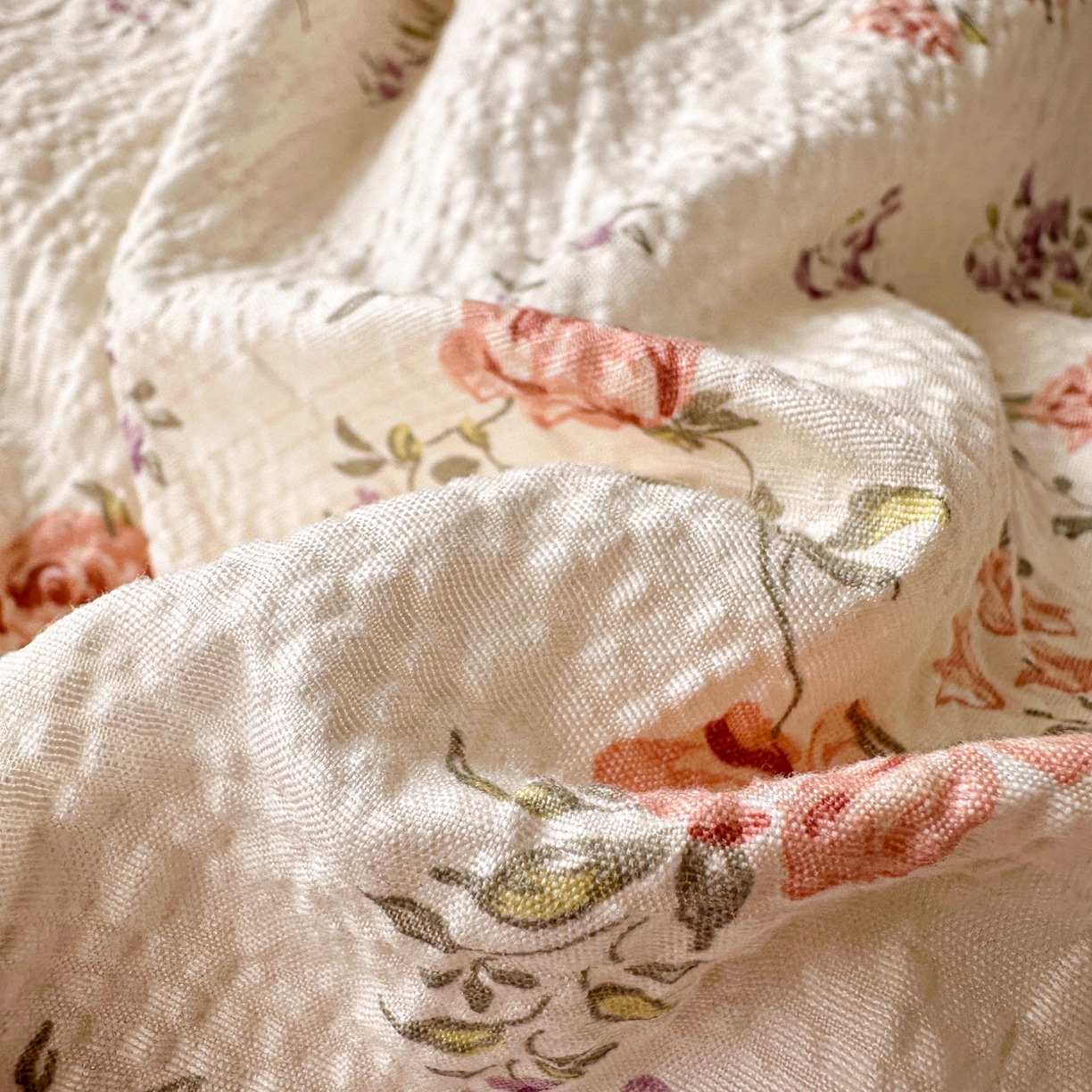 91家纺网 家纺一手货源 找家纺 蓝极人 2026新款泡芙被壳针四件套 春色