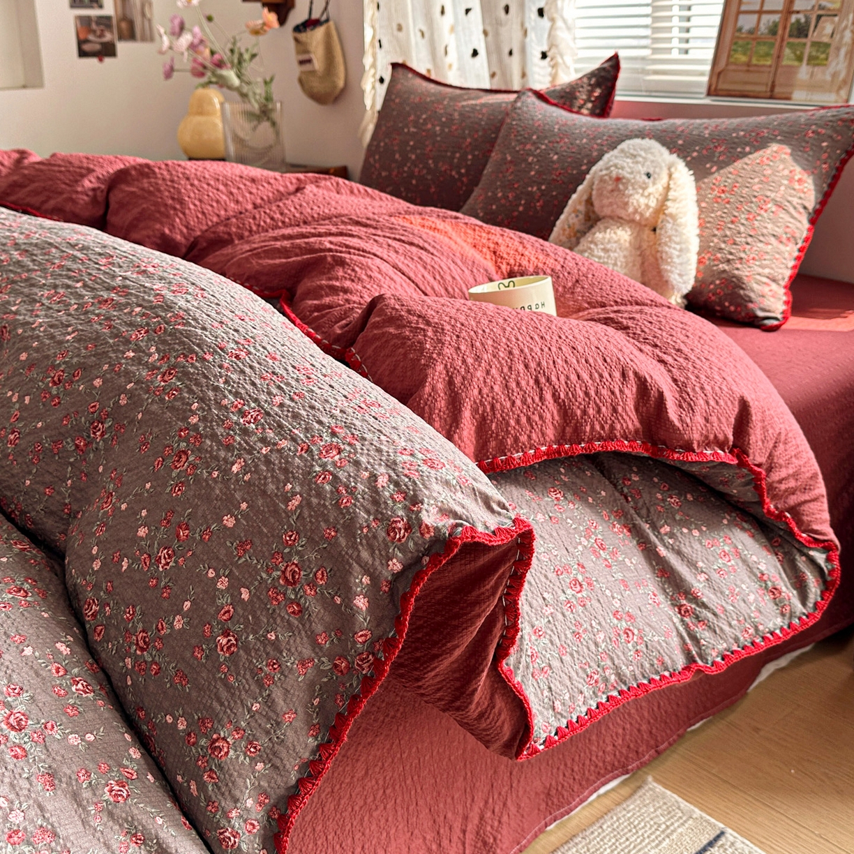 91家纺网 家纺一手货源 找家纺 蓝极人 2026新款泡芙被壳针四件套 胭脂