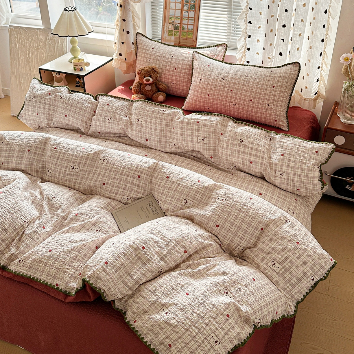 91家纺网 家纺一手货源 找家纺 蓝极人 2026新款泡芙被壳针四件套 苹果狗