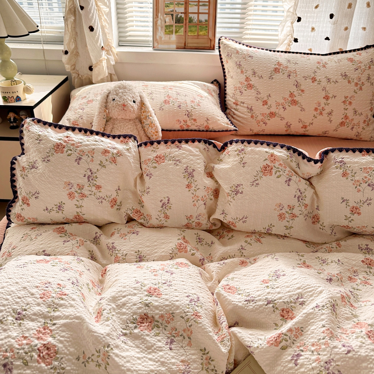 91家纺网 家纺一手货源 找家纺 蓝极人 2026新款泡芙被壳针四件套 春色