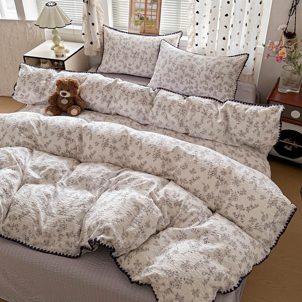 91家纺网 家纺一手货源 找家纺 蓝极人 2026新款泡芙被壳针四件套 蝶迹