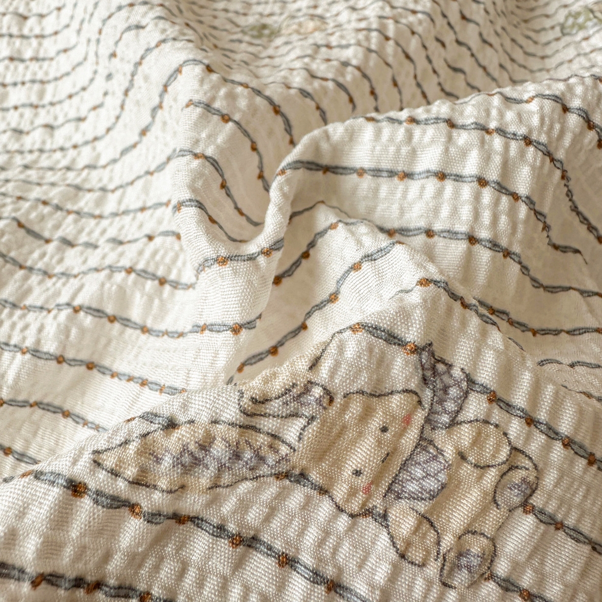 91家纺网 家纺一手货源 找家纺 蓝极人 2026新款泡芙被壳针四件套 蘑菇兔