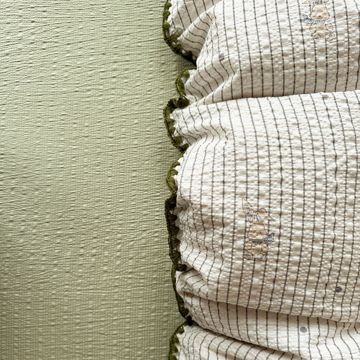 91家纺网 家纺一手货源 找家纺 蓝极人 2026新款泡芙被壳针四件套 蘑菇兔