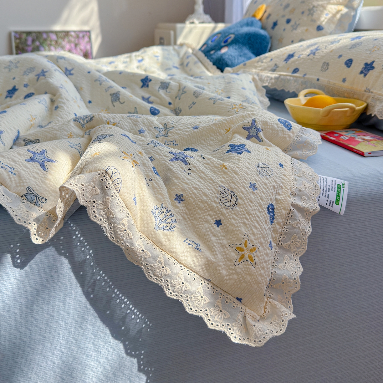 91家纺网 家纺一手货源 找家纺 弗苓家纺 2026新款高克重泡芙棉花边款夏被夏凉被空调被四件套小红书推荐-风格一 贝壳星