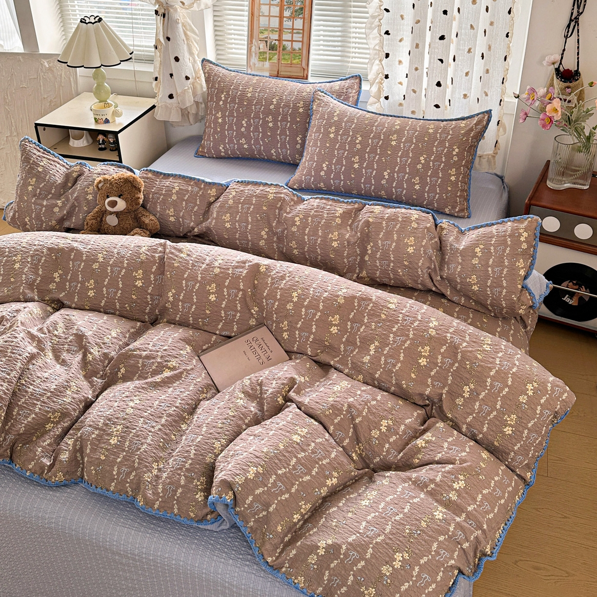 91家纺网 家纺一手货源 找家纺 蓝极人 2026新款泡芙被壳针四件套 情人节咖