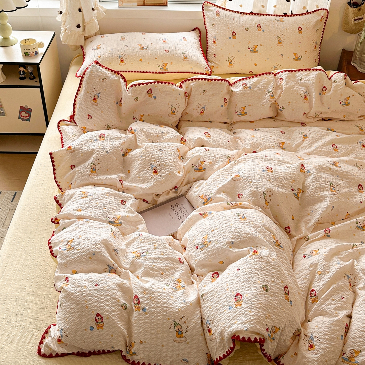 91家纺网 家纺一手货源 找家纺 蓝极人 2026新款泡芙被壳针四件套 星星人