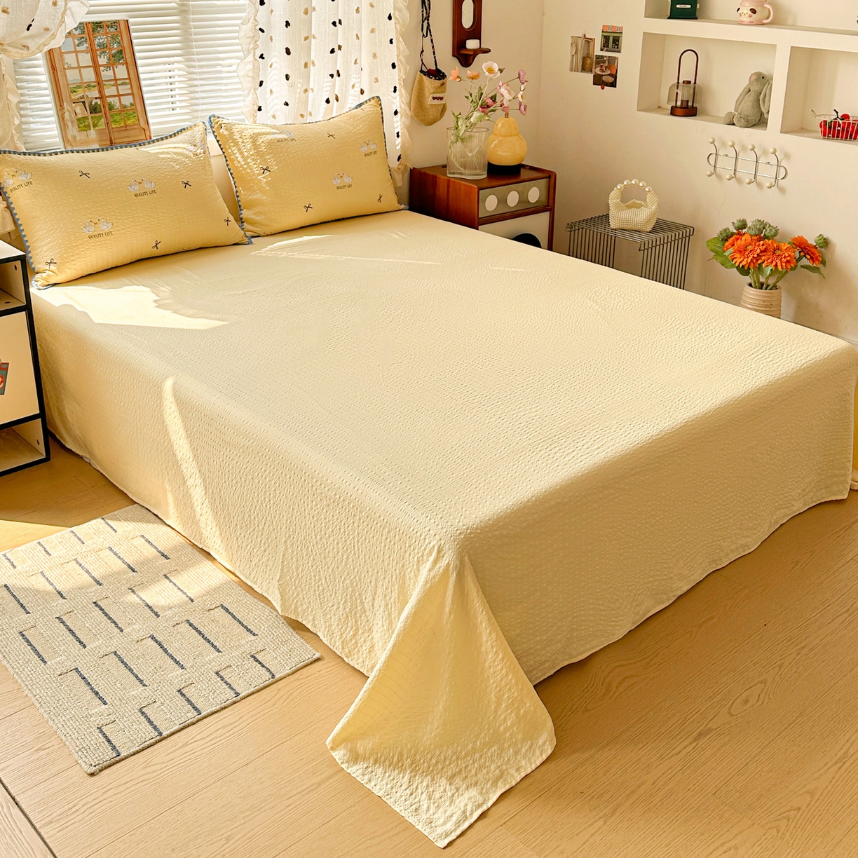 91家纺网 家纺一手货源 找家纺 蓝极人 2026新款泡芙被壳针四件套 施华洛黄