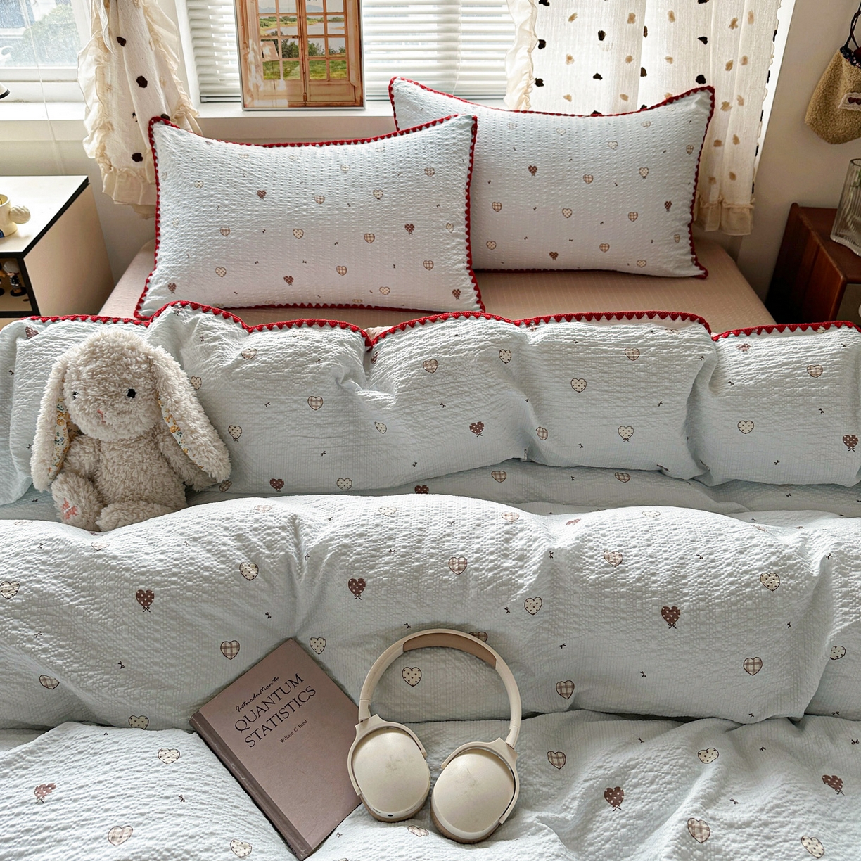 91家纺网 家纺一手货源 找家纺 蓝极人 2026新款泡芙被壳针四件套 好心情