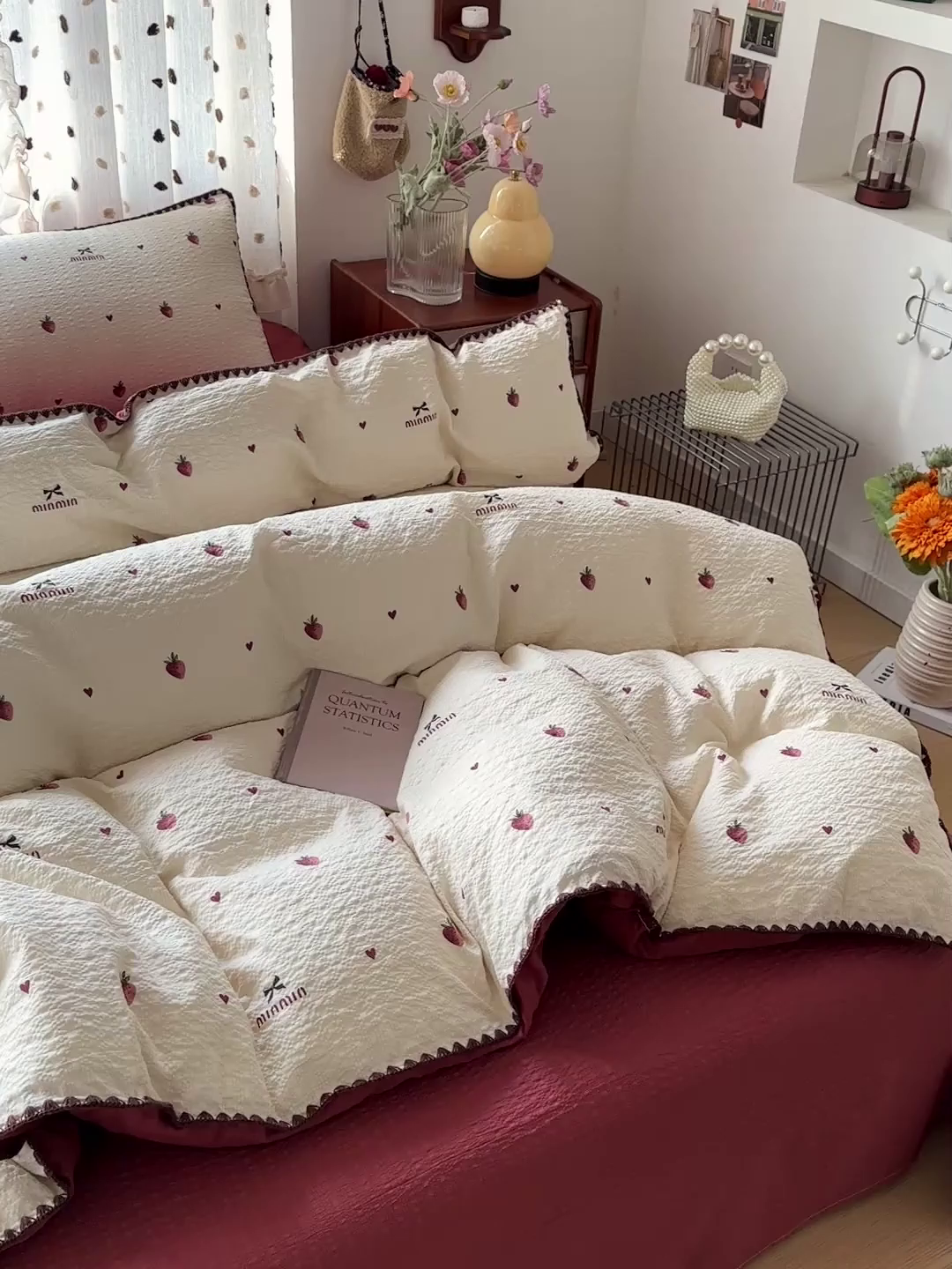 91家纺网 家纺一手货源 找家纺 蓝极人 2026新款泡芙被壳针四件套 草莓