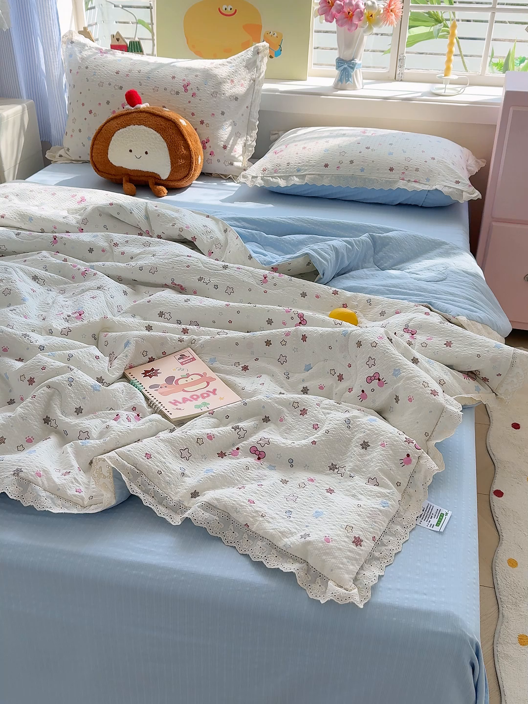 91家纺网 家纺一手货源 找家纺 弗苓家纺 2026新款高克重泡芙棉花边款夏被夏凉被空调被四件套小红书推荐-风格一 躲猫猫